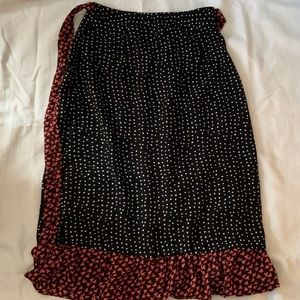 MISSGUIDED women’s satin skirt